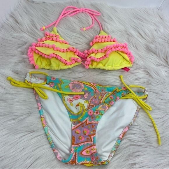 Victoria Secret Bikini Set  - Picture 2 of 6